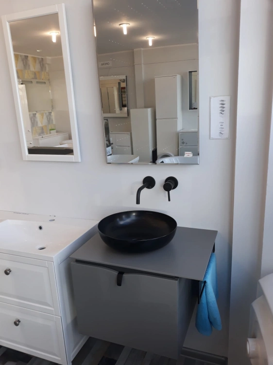 Bateria umywalkowa czarna